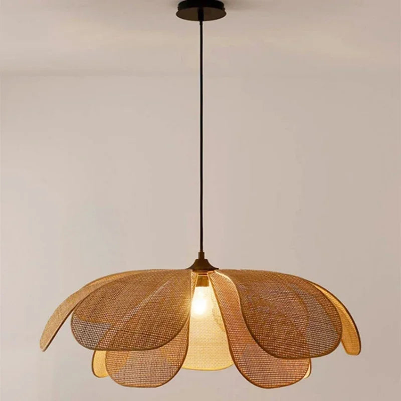 Japanese Style Weaving Petal Willow LED Chandelier Rattan Penant Lamp for House Decoration Room Decor Indoor Lighting Fixture